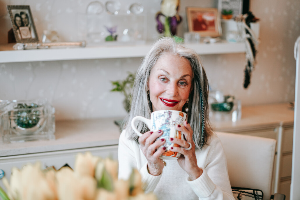 honey good with coffee mug help friend survive widowhood